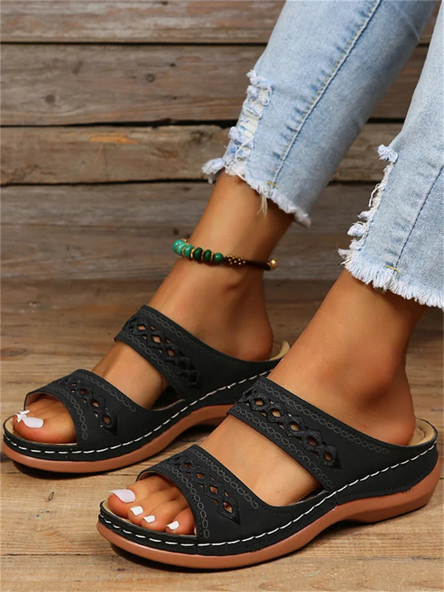 New large size slippers, retro stitching, non-slip round toe wedge heel, comfortable flat sandals for women Main image