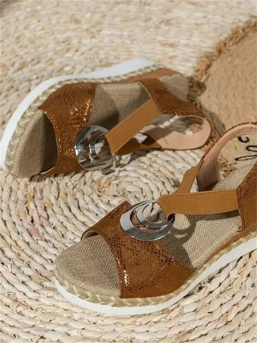 Elegant Plain Slip On Block Heel Peep-toe Sandals Main image
