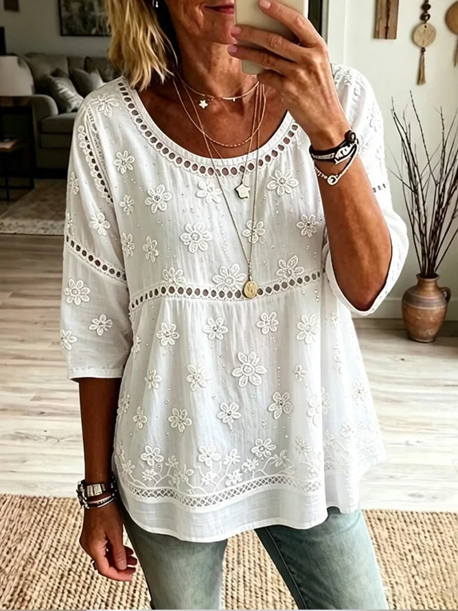 White Floral Embroidery Hollow Lace Trim Crew Neck Half Sleeve Loose Casual Women T-shirt
