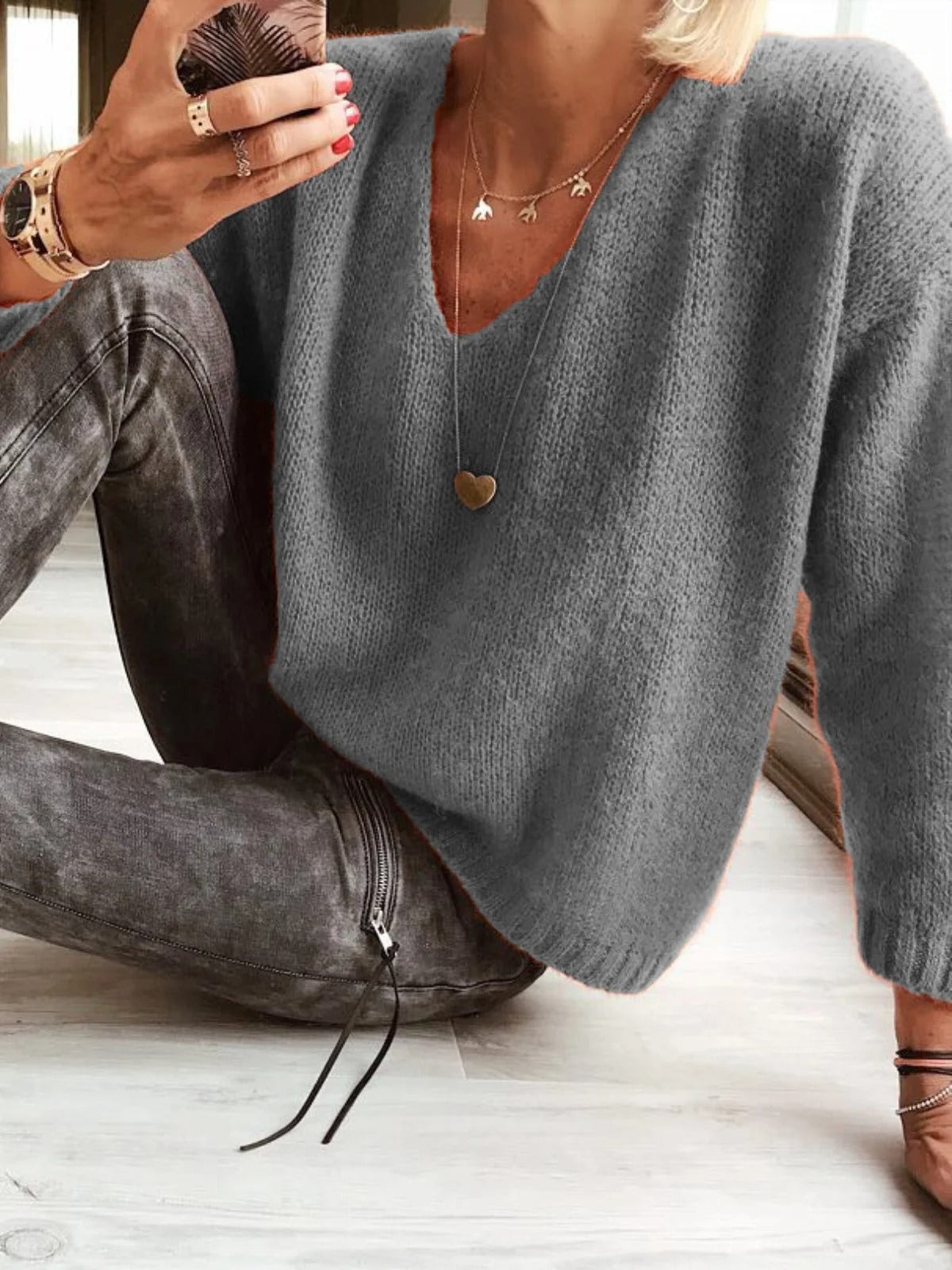 Chic Gray Plain V Neck Sweater