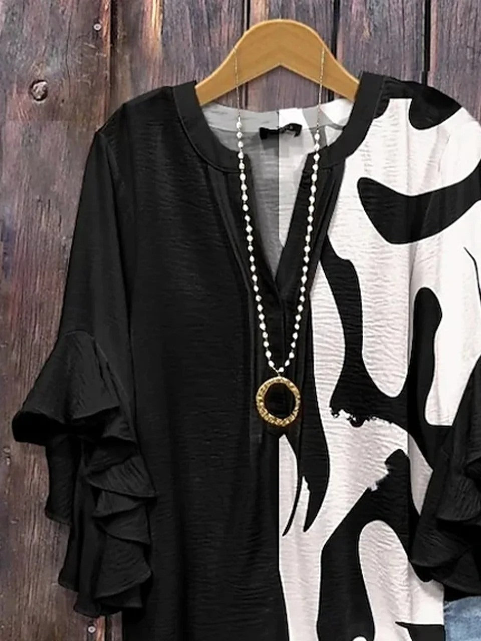 Abstract Pattern V-neck Frill Half Sleeve Loose Blouse