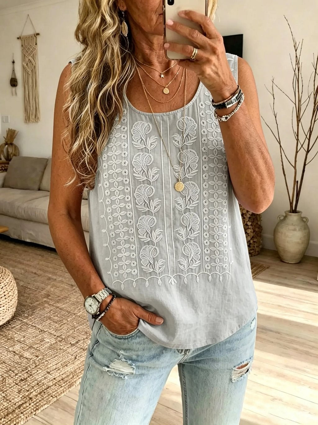 Women's Vintage Floral Textured Sleeveless Vest